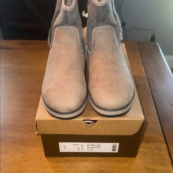 OluKai Shoes - Women’s Olukai PA’INS HULU boots